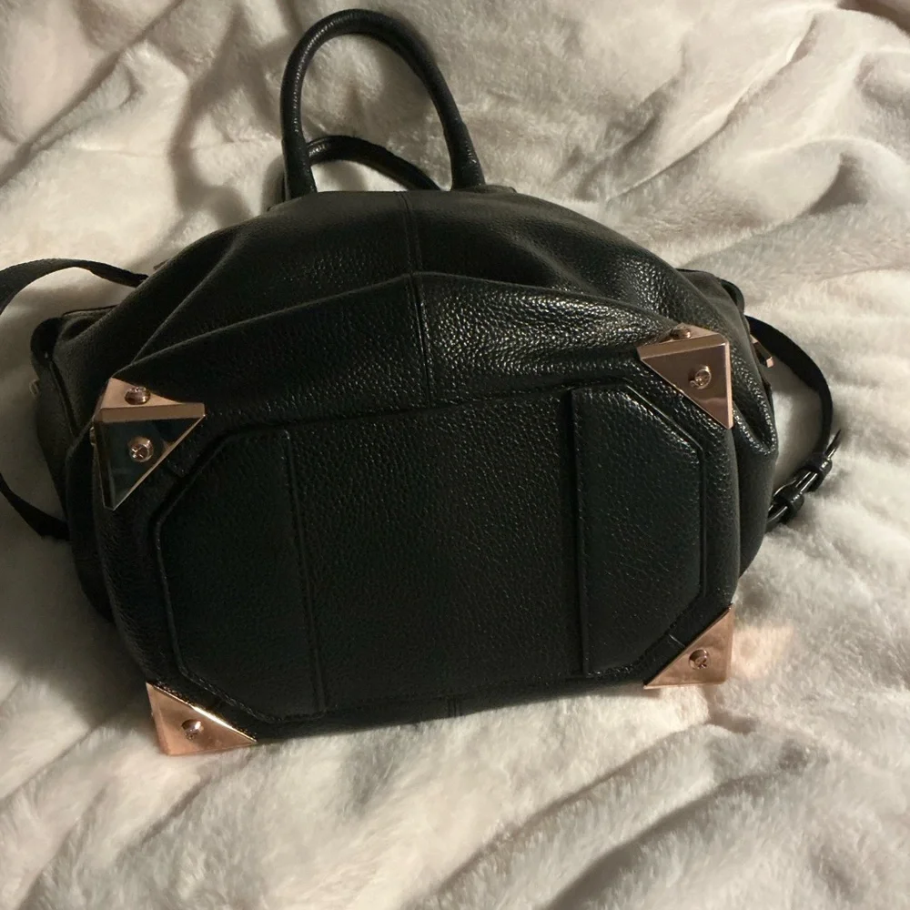 Alexander Wang Large Emile Black Leather Shoulder Bag - Picture 3 of 6